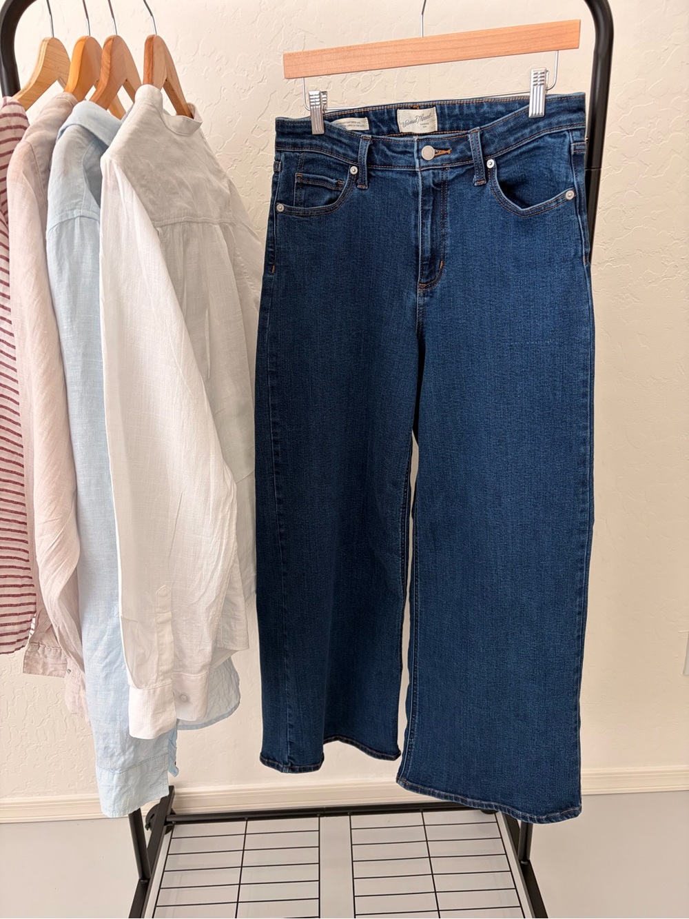 UNIVERSAL THREAD High Rise Everyday Wide Leg Jeans